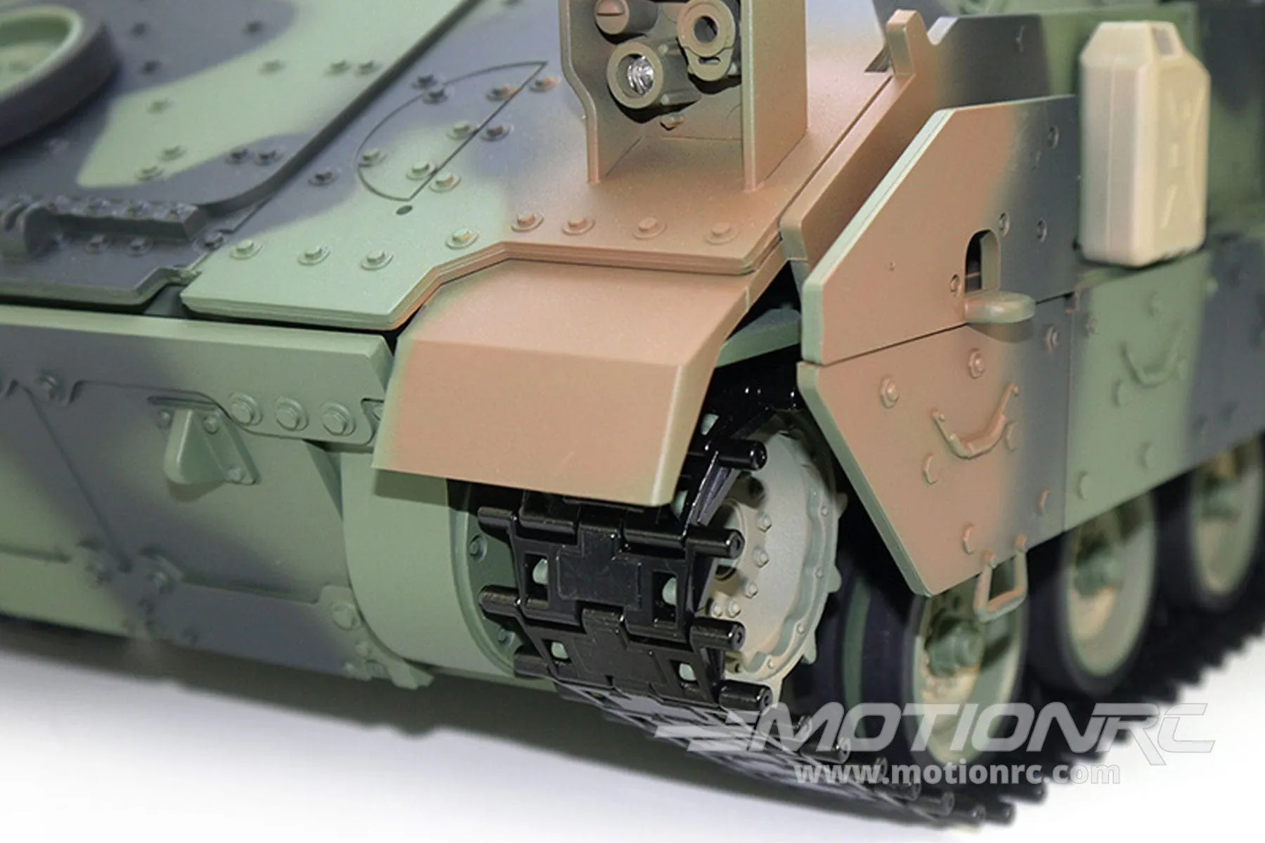 Tongde US M2A2 Bradley Professional Plus Edition 1/16 Scale IFV - RTR